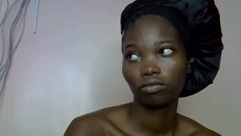 Snapshot of afri_kana chatting on 09.13.25 Kana online show from 09.13.25