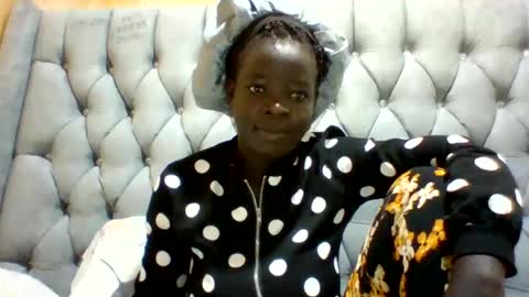DIANA AKOTH OGUTU online show from 09.19.25