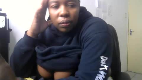 ONLYFAN-Africanbusty online show from 09.29.25