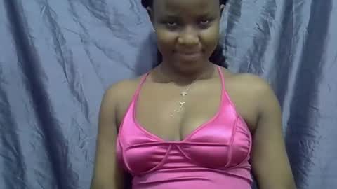 Snapshot of africanngirl chatting on 10.12.25 africanngirl online show from 10.12.25