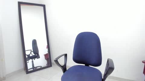 Lorena online show from 12.04.24