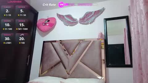 Snapshot of afrodita_barbie chatting on 10.31.25 afrodita_barbie online show from 10.31.25