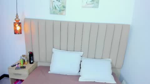 Snapshot of afrodita_de_amor chatting on 10.17.25 Vr. online show from 10.17.25