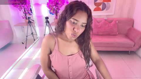 Snapshot of afrodita_loren chatting on 05.08.26 afrodita_loren online show from 05.08.26