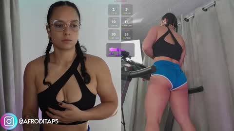 Snapshot of afrodita_p_ chatting on 10.14.25 Afrodita P online show from 10.14.25