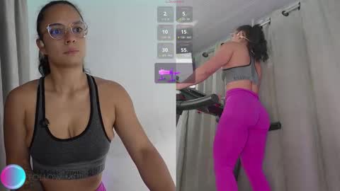 Snapshot of afrodita_p_ chatting on 10.15.25 Afrodita P online show from 10.15.25