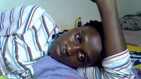 Snapshot of afronubians chatting on 02.25.25 afronubians online show from 02.25.25