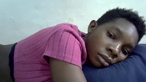 Snapshot of afronubians_ chatting on 01.23.25 pink and josphen online show from 01.23.25