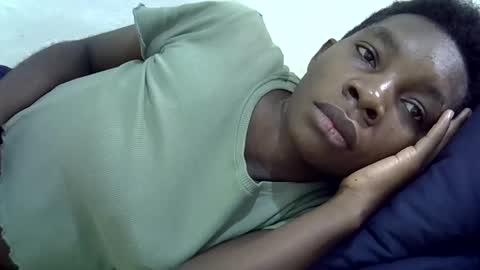 Snapshot of afronubians_ chatting on 01.26.25 pink and josphen online show from 01.26.25