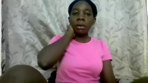 Snapshot of afronubians_ chatting on 02.06.25 pink and josphen online show from 02.06.25