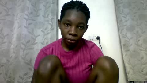 Snapshot of afronubians_ chatting on 02.15.25 pink and josphen online show from 02.15.25