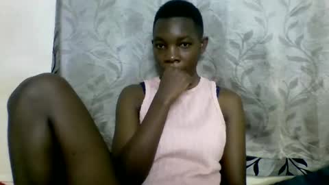 Snapshot of afronubians_ chatting on 03.10.25 pink and josphen online show from 03.10.25