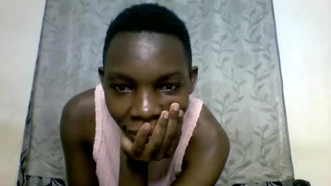 Snapshot of afronubians_ chatting on 03.10.25 pink and josphen online show from 03.10.25