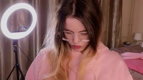 Snapshot of afterdarkduo chatting on 11.06.25 afterdarkduo online show from 11.06.25