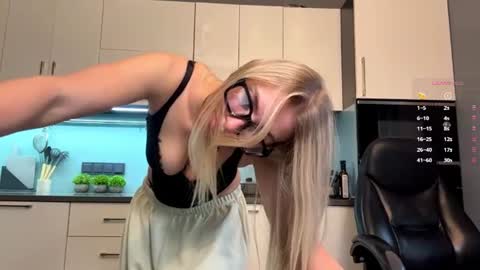 Mila -call me cute online show from 07.01.26