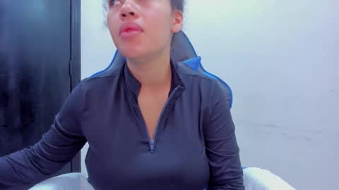 A G A T A  online show from 04.11.26