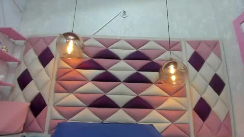 Snapshot of agata_01_ chatting on 02.21.25 Ana online show from 02.21.25