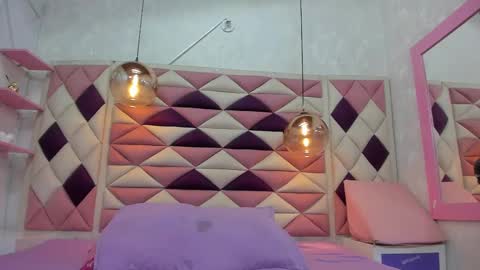 Snapshot of agata_01_ chatting on 03.01.25 Ana online show from 03.01.25