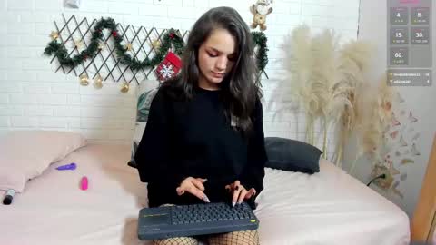 agata__rose online show from 12.16.24