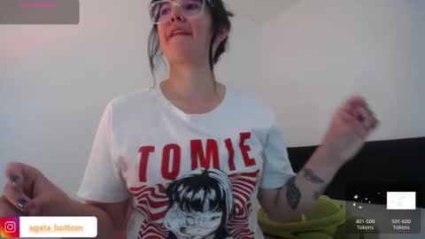 Snapshot of agata_bolton chatting on 10.06.25 Agata online show from 10.06.25