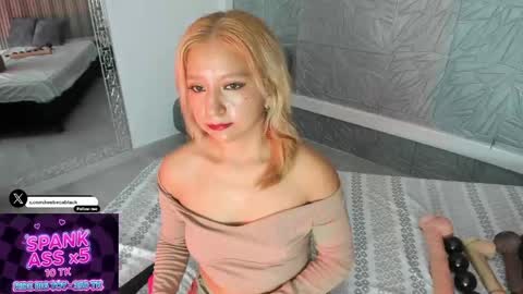 Snapshot of agatadelphine_mr chatting on 05.13.26 Agatadelphine online show from 05.13.26
