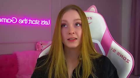 AgataFoxley online show from 11.24.25