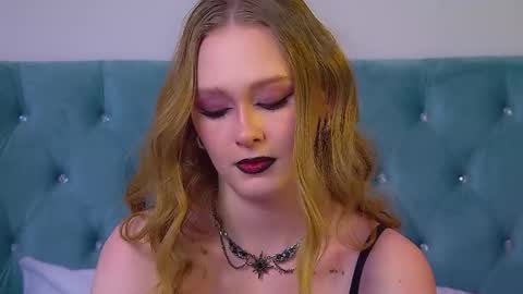 Snapshot of agatafoxley chatting on 02.10.26 AgataFoxley online show from 02.10.26