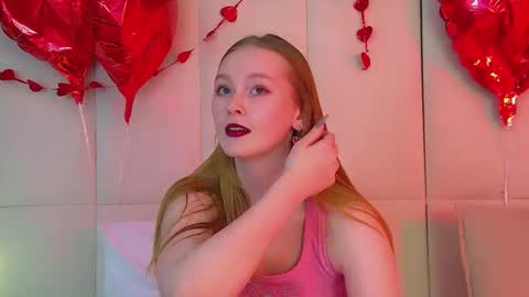 Snapshot of agatafoxley chatting on 02.13.26 AgataFoxley online show from 02.13.26