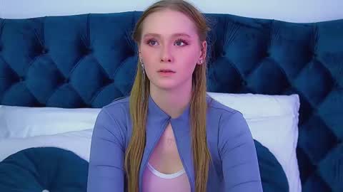 Snapshot of agatafoxley chatting on 02.20.26 AgataFoxley online show from 02.20.26