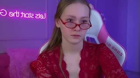 Snapshot of agatafoxley chatting on 02.27.26 AgataFoxley online show from 02.27.26