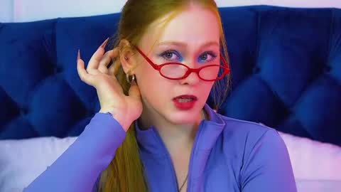 Snapshot of agatafoxley chatting on 06.05.26 AgataFoxley online show from 06.05.26