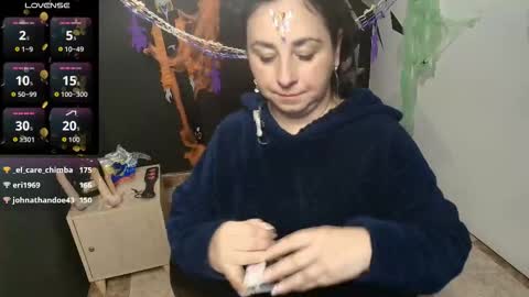 A G A T A T H O M P S O N online show from 10.28.25