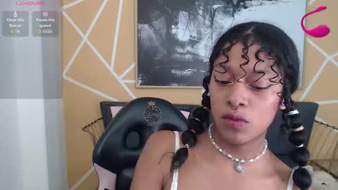 agatha_amaya online show from 11.18.25