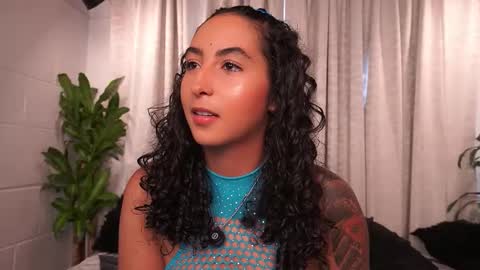 Snapshot of agatha_collinss chatting on 01.07.26 Val inst agatha clls online show from 01.07.26