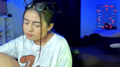 Cat online show from 10.16.25