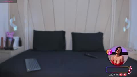 Snapshot of agatha_steel20 chatting on 09.18.25 Agatha Steel online show from 09.18.25