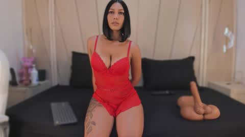 Agatha Steel online show from 03.04.26