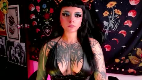 Snapshot of agathamoonn chatting on 05.25.26 Agatha Fox online show from 05.25.26