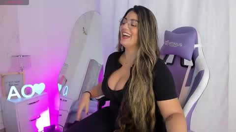 Agatha Owens online show from 10.02.25