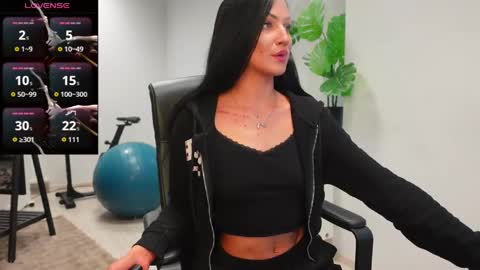 Snapshot of agelina_summer chatting on 06.06.26 Agelina Lilly Laura online show from 06.06.26