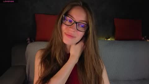 Snapshot of agnes_wells chatting on 05.27.26 agnes wells online show from 05.27.26