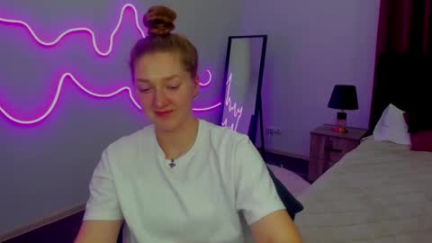 AgnesArden online show from 03.11.25