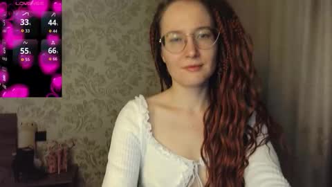 Snapshot of agnesgraham chatting on 10.08.25 Agnes online show from 10.08.25