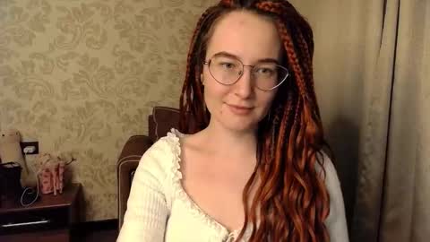 Snapshot of agnesgraham chatting on 10.18.25 Agnes online show from 10.18.25