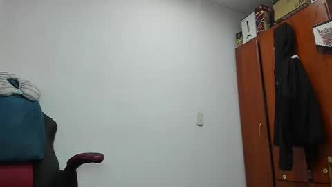 Agustin online show from 11.27.25