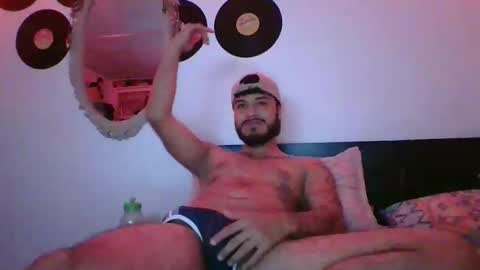 Agustin online show from 12.18.25