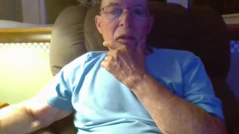 Snapshot of aguynrkfrd chatting on 07.16.26 aguynrkfrd online show from 07.16.26