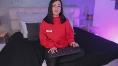 Snapshot of ah_mara chatting on 03.12.25 Ahmara online show from 03.12.25