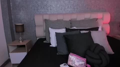 Ahmara  online show from 11.20.25