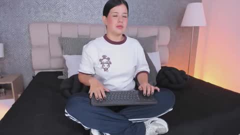 Ahmara  online show from 02.18.26